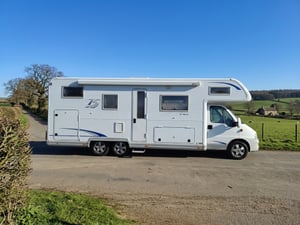 2005 Burstner A 748-2