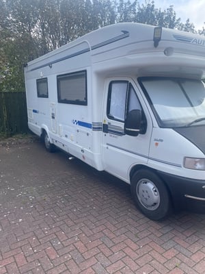 2001 Auto-Trail Mohican — photo 4 of 8
