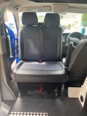 2022 Volkswagen Transporter T6.1 — photo 10 of 33