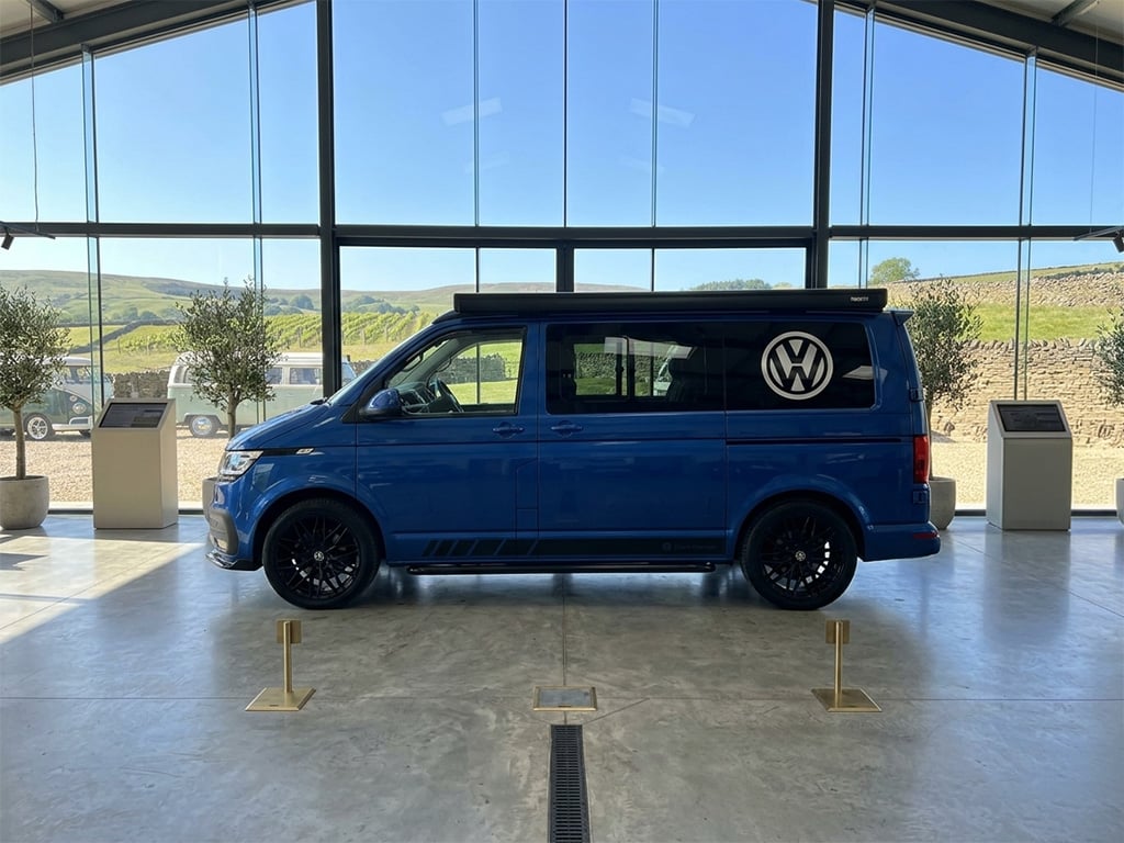 2022 Volkswagen Transporter T6.1 - Image 1