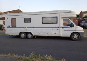 2002 Auto-Trail Arapaho — photo 9 of 17
