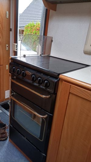 2002 Auto-Trail Arapaho — photo 13 of 17