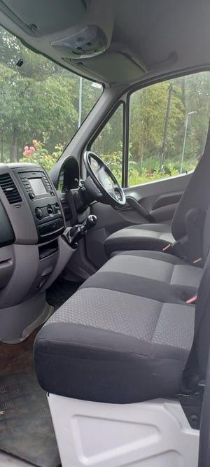2014 Volkswagen Crafter CR35 TDI — photo 6 of 9