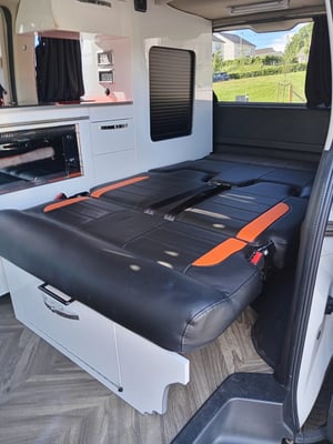2009 Rapido 946F — photo 7 of 11