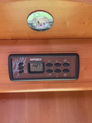 2009 Rapido 946F — photo 12 of 35