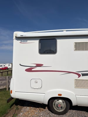 2009 Rapido 946F — photo 29 of 35