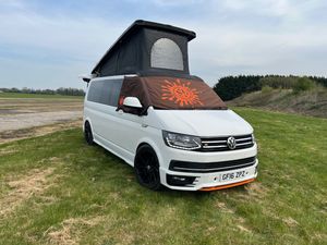 2016 Volkswagen Transporter T6 — photo 5 of 19