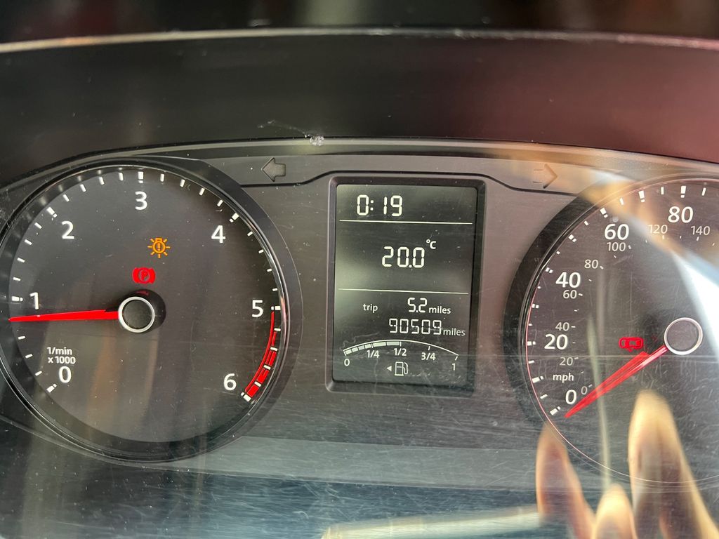 2016 Volkswagen Transporter T6 - Image 12