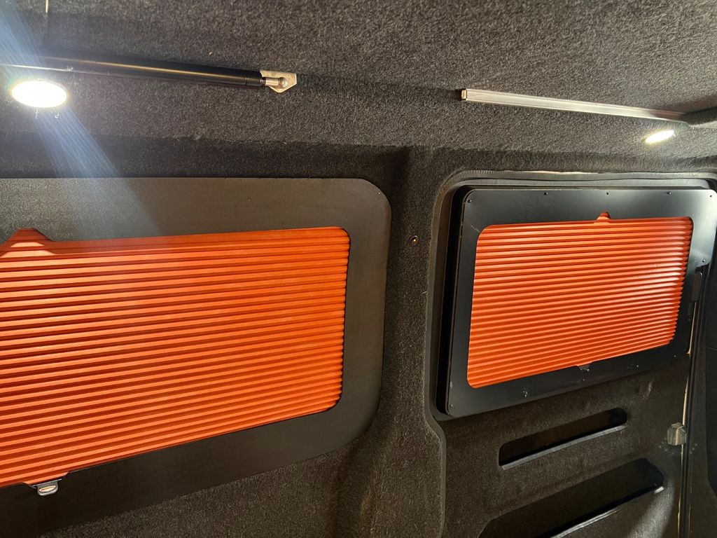 2016 Volkswagen Transporter T6 - Image 16