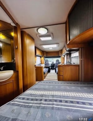 2005 Swift Kon-Tiki 660 — photo 7 of 9