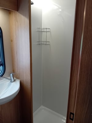 2025 Auto-Trail Imala 736 — photo 19 of 22