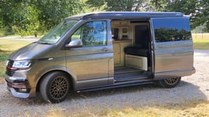 2020 Volkswagen Transporter T6.1 Highline — photo 15 of 57
