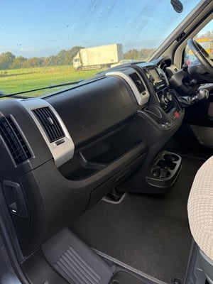 2017 Auto-Trail Scout SE — photo 13 of 29