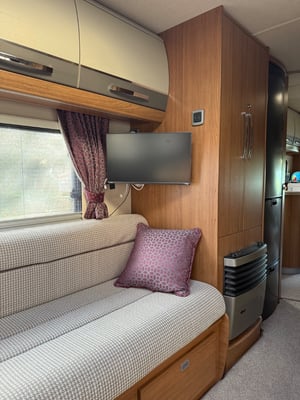 2017 Auto-Trail Scout SE — photo 14 of 29