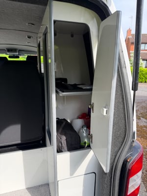 2014 Volkswagen Transporter — photo 25 of 28