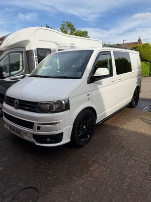 2014 Volkswagen Transporter — photo 6 of 28