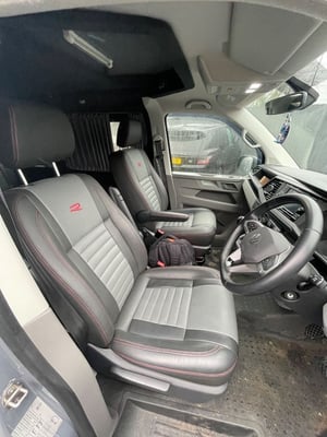 2022 Volkswagen Transporter T28 Startline — photo 11 of 36