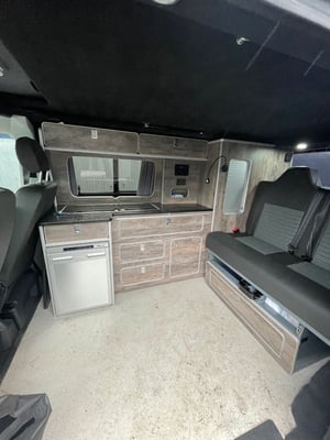 2022 Volkswagen Transporter T28 Startline — photo 18 of 36