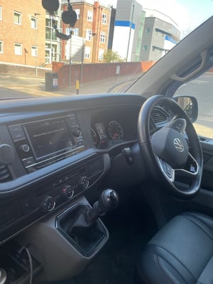 2022 Volkswagen Transporter T28 Startline — photo 36 of 36