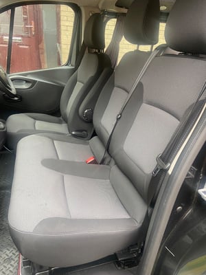 2021 Nissan NV300 — photo 25 of 25