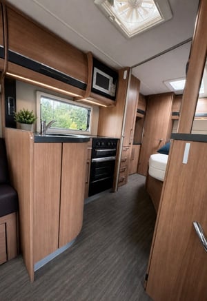 2013 Auto-Trail Dakota — photo 4 of 25
