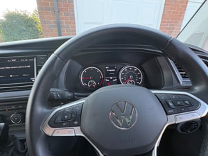 2023 Volkswagen Transporter T6.1 SWB — photo 5 of 16