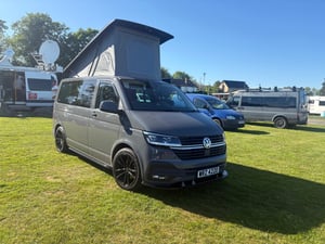 2023 Volkswagen Transporter T6.1 SWB — photo 6 of 16