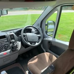 2008 Peugeot Boxer — photo 2 of 17