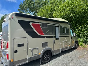 2016 Burstner Ixeo IT — photo 4 of 9