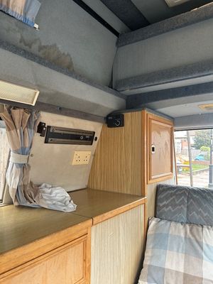 1992 Auto-Sleepers Trident T4 Campervan — photo 10 of 18