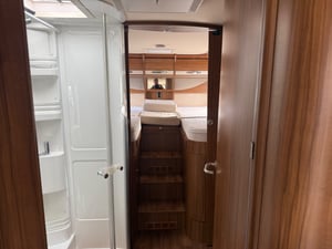 2017 Hymer B778 — photo 18 of 21