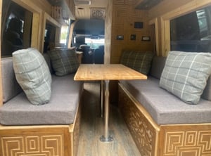 2014 Mercedes-Benz Sprinter — photo 13 of 25