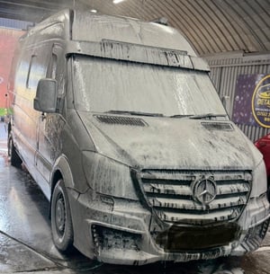 2014 Mercedes-Benz Sprinter — photo 15 of 25