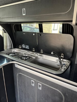2016 Volkswagen T6.1 Campervan — photo 3 of 13