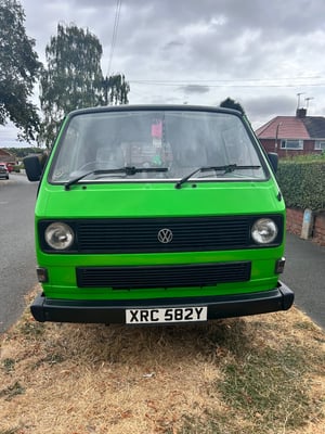 1983 Volkswagen T25 — photo 3 of 15
