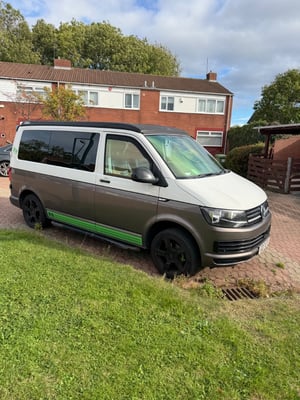 2017 Volkswagen T28 — photo 3 of 40