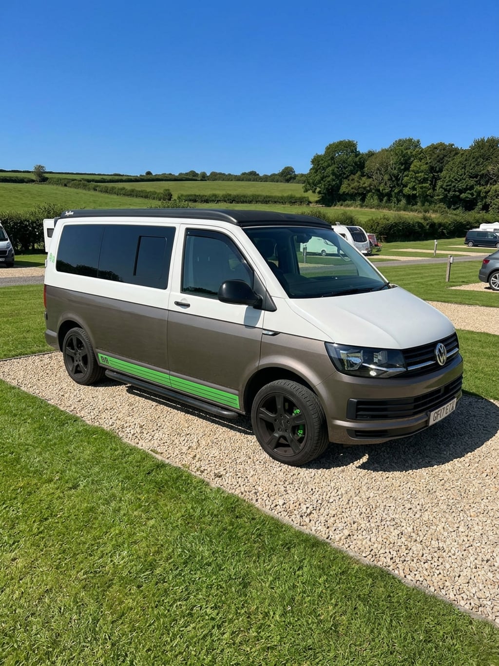 2017 Volkswagen T28 - Image 1