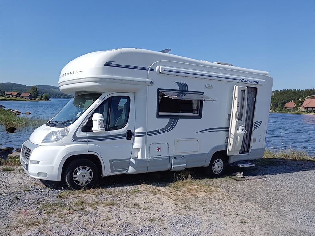 2007 Auto-Trail Cheyenne 630 - Image 1