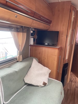 2007 Auto-Trail Cheyenne 630 — photo 8 of 14