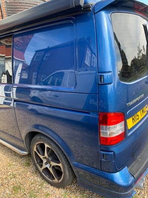  2011 Volkswagen Transporter T5.1 4Motion Camper — photo 4 of 17