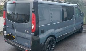 2012 Renault Trafic 2.0 LWB — photo 13 of 23