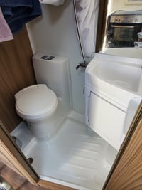 2017 Swift Escape 695 - Image 3