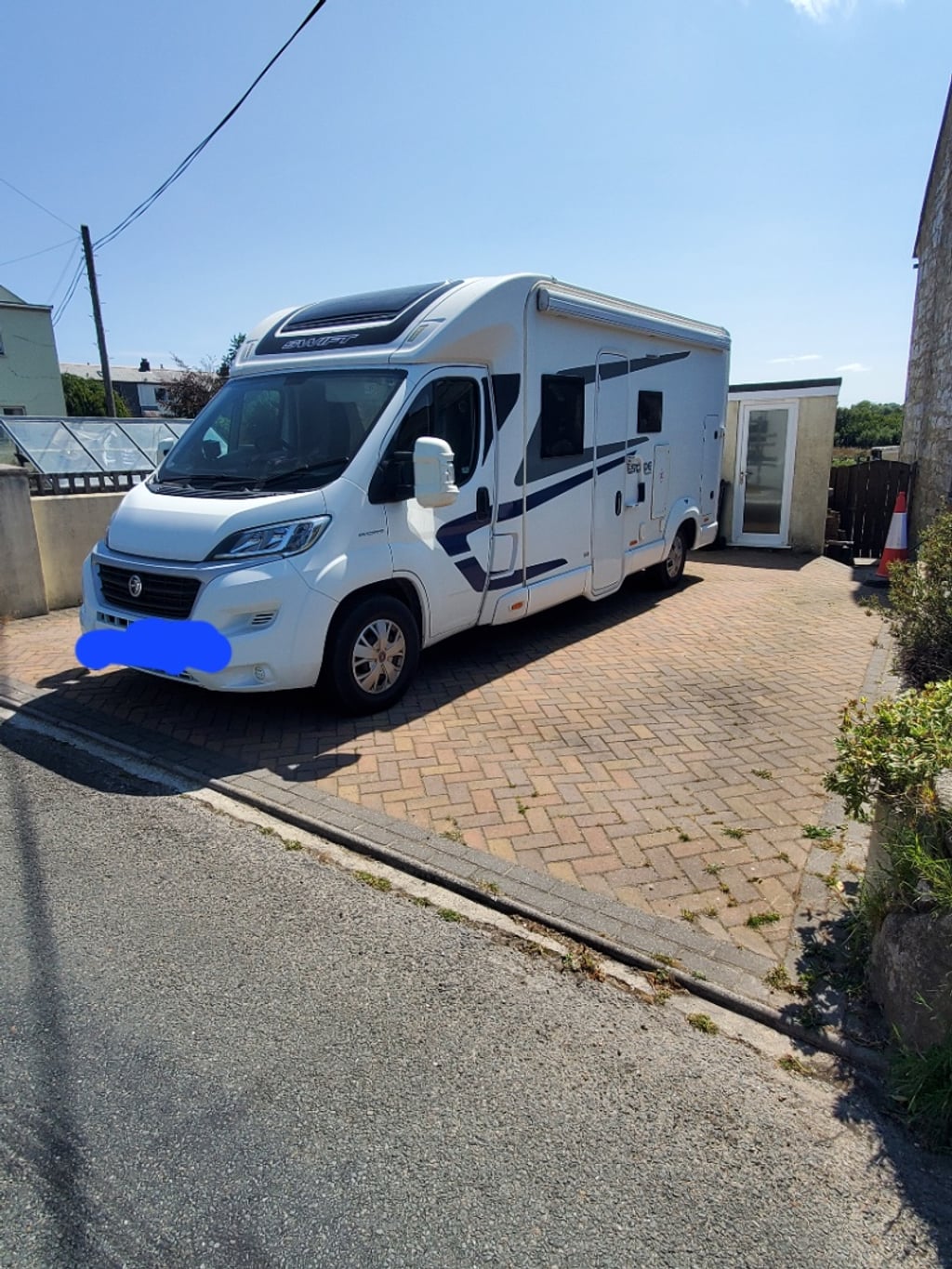 2017 Swift Escape 695 - Image 1