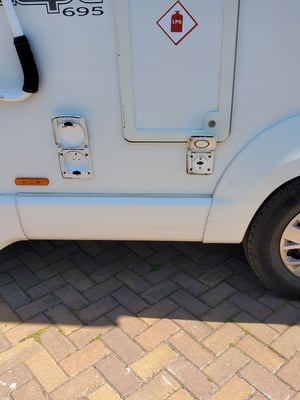 2017 Swift Escape 695 — photo 6 of 14