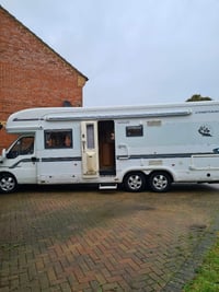 2005 Auto-Trail Chieftain - Image 2