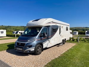 2016 Auto-Trail Comanche — photo 1 of 11