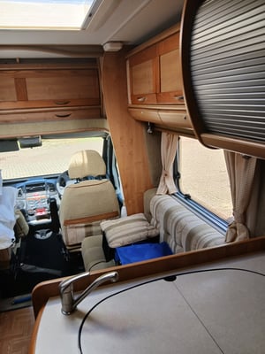 2006 Auto-Trail Cheyenne 660 — photo 3 of 11