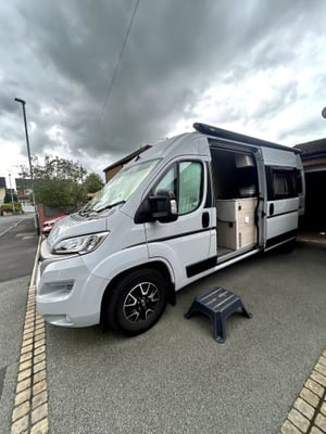 2023 Auto-Trail Expedition 67 — photo 19 of 63