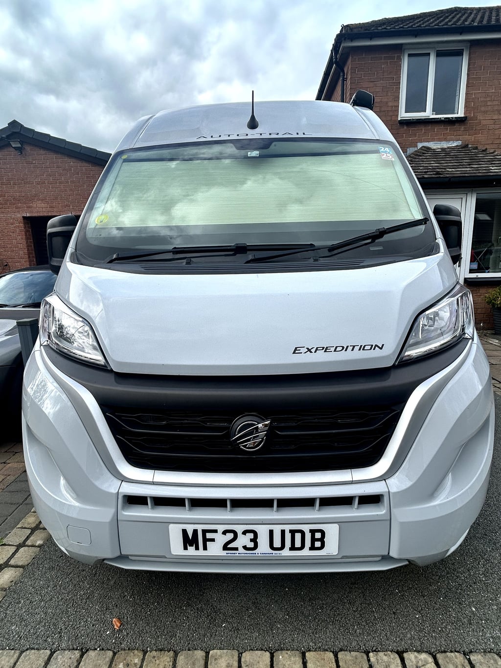 2023 Auto-Trail Expedition 67 - Image 1