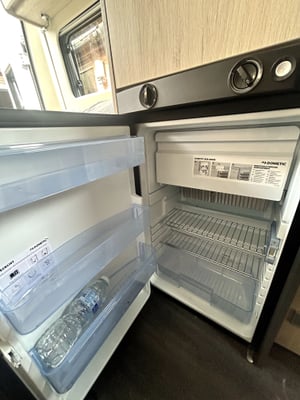 2023 Auto-Trail Expedition 67 — photo 46 of 63